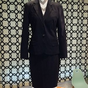 Professional attire - Banana republic suit 10P/12R